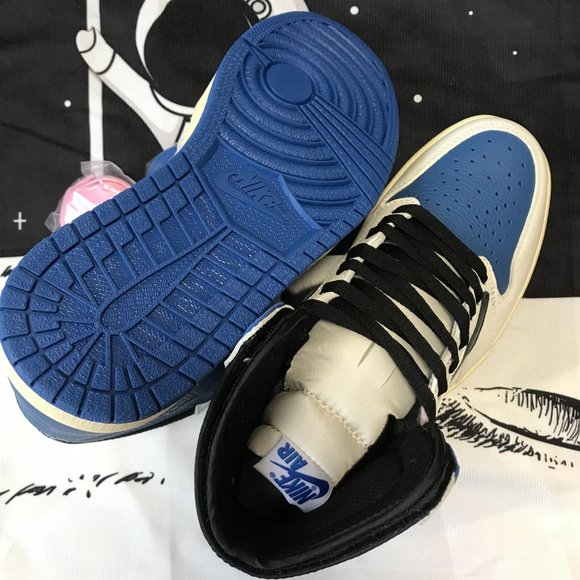 Travis Scott x Fragment Design x Air Jordan 1 High OG SP main image 5